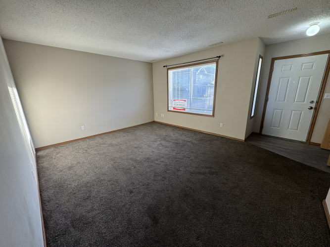 Townhouse For Rent 541, 100 Jordan Parkway, Red Deer, 3 Bedroom, 1.5 Bathroom