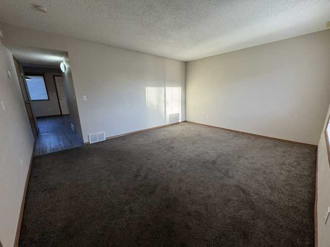Townhouse For Rent 541, 100 Jordan Parkway, Red Deer, 3 Bedroom, 1.5 Bathroom
