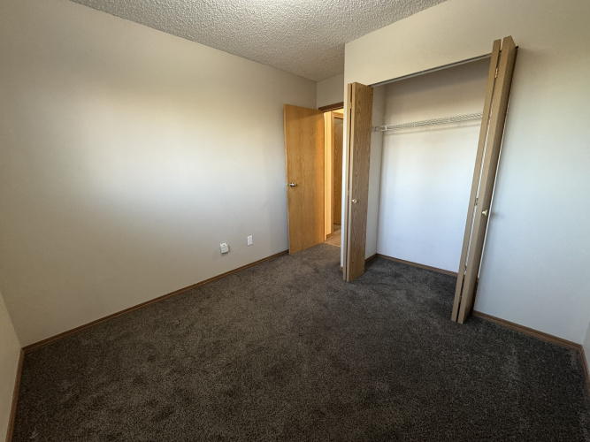 Townhouse For Rent 541, 100 Jordan Parkway, Red Deer, 3 Bedroom, 1.5 Bathroom