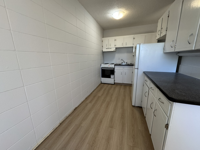 Apartment For Rent 201 - 12 Selkirk Blvd, Red Deer, 2 Bedroom, 1 Bathroom