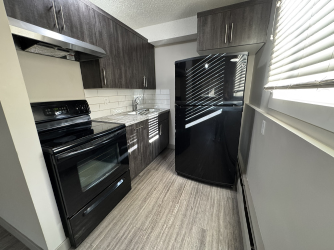 Apartment For Rent 108, 3815 - 51A Street, Red Deer, 1 Bedroom, 1 Bathroom