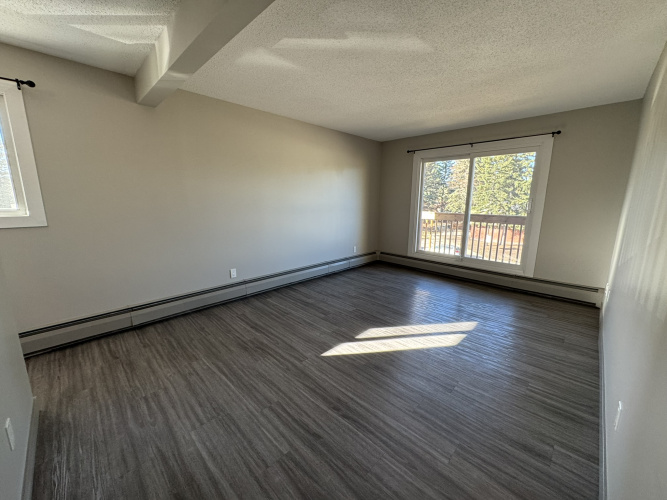 Apartment For Rent 301, 3815 - 51A Street, Red Deer, 1 Bedroom, 1 Bathroom