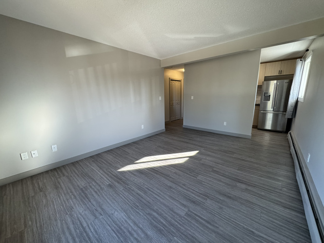 Apartment For Rent 301, 3815 - 51A Street, Red Deer, 1 Bedroom, 1 Bathroom