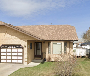 Townhouse For Rent 4604A 48 Ave, Sylvan Lake, 2 Bedroom, 1 Bathroom