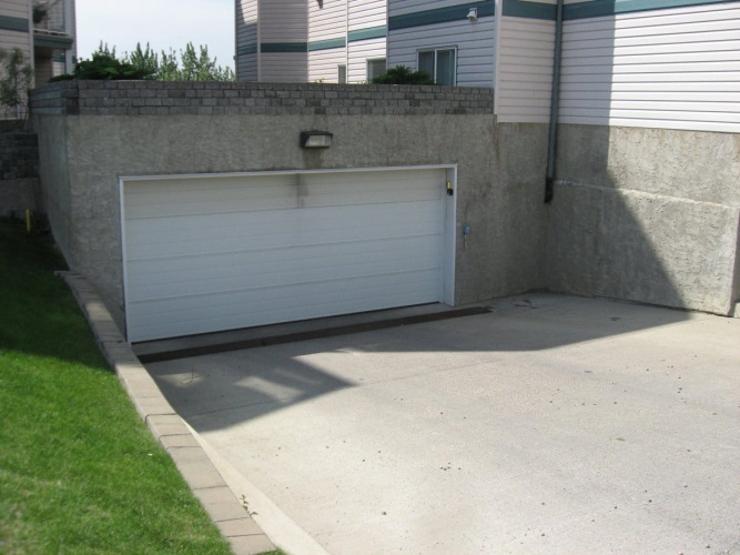 Condo For Rent 105 5217 39 Street, Red Deer, 2 Bedrooms, 2 Bathrooms