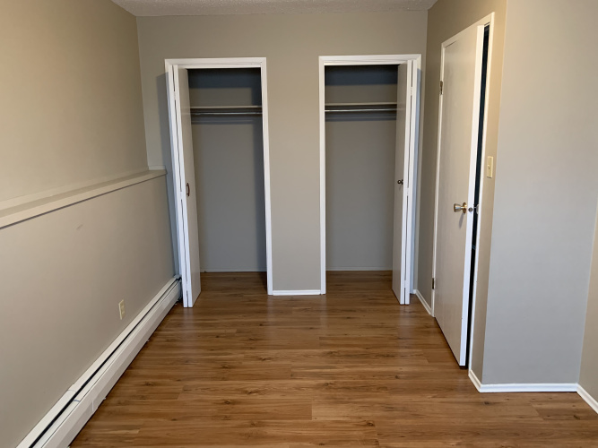 Fourplex For Rent 4 - 39 Nyberg Ave, Red Deer, 2 Bedroom, 1 Bathroom