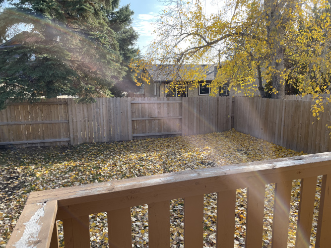 Duplex For Rent 47 Gillespie Crescent, Red Deer, 4 Bedroom, 1.5 Bathroom