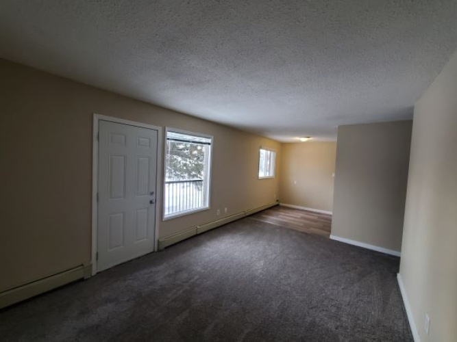 Apartment For Rent 201 - 5832 60A Street, Red Deer, 2 Bedroom, 1 Bathroom