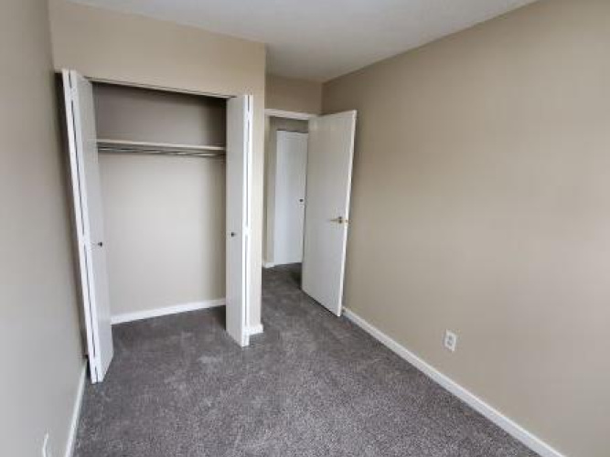 Apartment For Rent 201 - 5832 60A Street, Red Deer, 2 Bedroom, 1 Bathroom