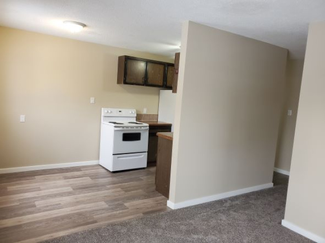 Apartment For Rent 201 - 5832 60A Street, Red Deer, 2 Bedroom, 1 Bathroom