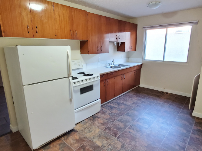 Duplex For Rent 5938 63 Street, Red Deer, 3 Bedrooms, 1 Bathroom