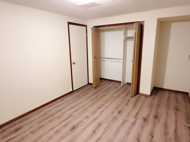 Duplex For Rent 5938 63 Street, Red Deer, 3 Bedrooms, 1 Bathroom