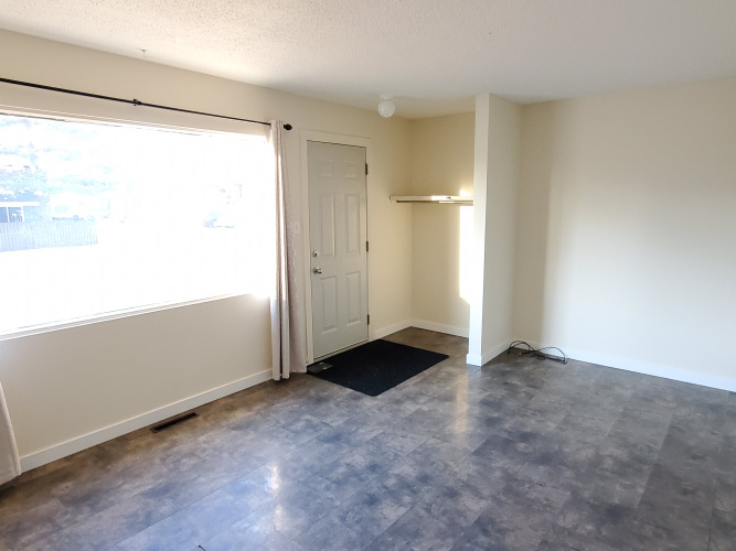 Duplex For Rent 5938 63 Street, Red Deer, 3 Bedrooms, 1 Bathroom