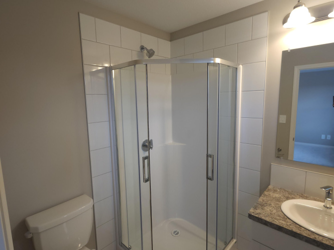 Townhouse For Rent 8 Hawthorn Place, Sylvan Lake, 3 Bedrooms, 3.5 Bathrooms