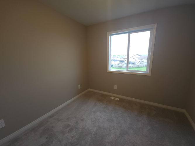 Townhouse For Rent 8 Hawthorn Place, Sylvan Lake, 3 Bedrooms, 3.5 Bathrooms