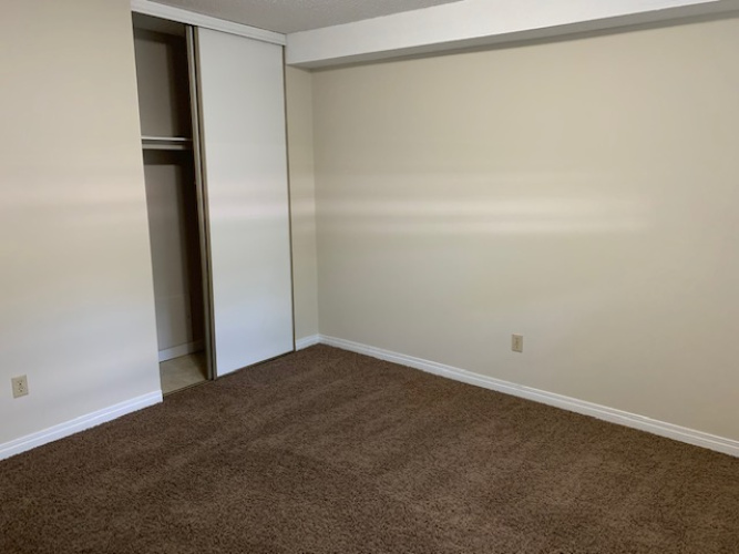 Apartment For Rent 102 - 4746 55 Street, Red Deer, 1 Bedroom, 1 Bathroom