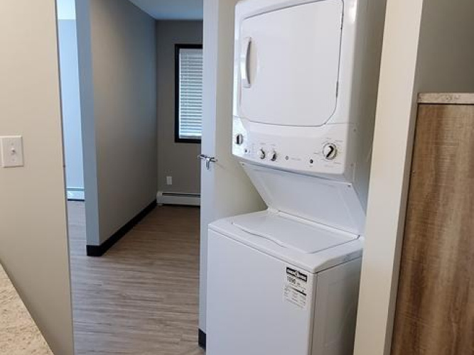 Apartment For Rent 213 - 4609 Riverside Drive, Red Deer, 2 Bedrooms, 1 Bathroom