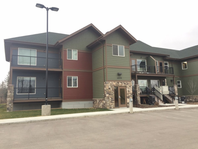 Apartment For Rent 213 - 4609 Riverside Drive, Red Deer, 2 Bedrooms, 1 Bathroom