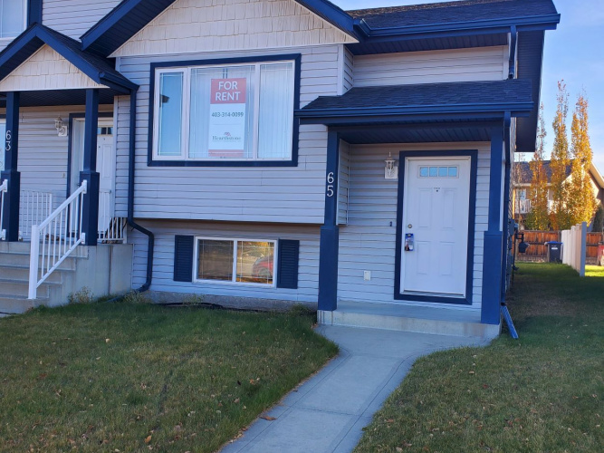 Townhouse For Rent 65 Lakeway Blvd, Sylvan Lake, 2 Bedrooms, 1.5 Bathrooms