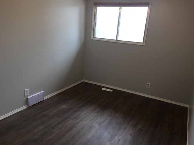 House For Rent 75 Howarth Street, Red Deer, 3 Bedrooms, 2.5 Bathrooms