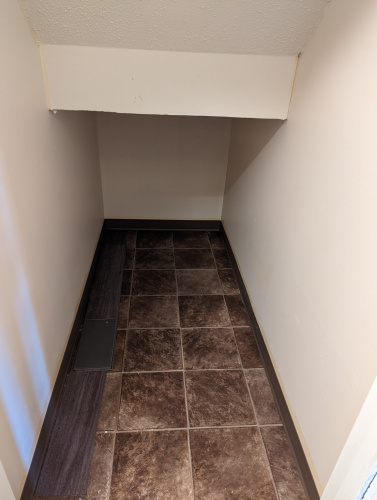 Apartment For Rent 2 - 4816 53 Street, Red Deer, 1 Bathroom