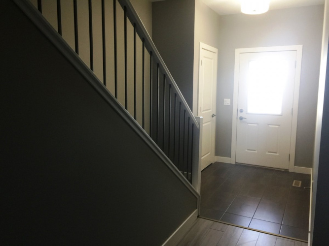 Townhouse For Rent 48 Reid Court, Sylvan Lake, 3 Bedrooms, 2.5 Bathrooms