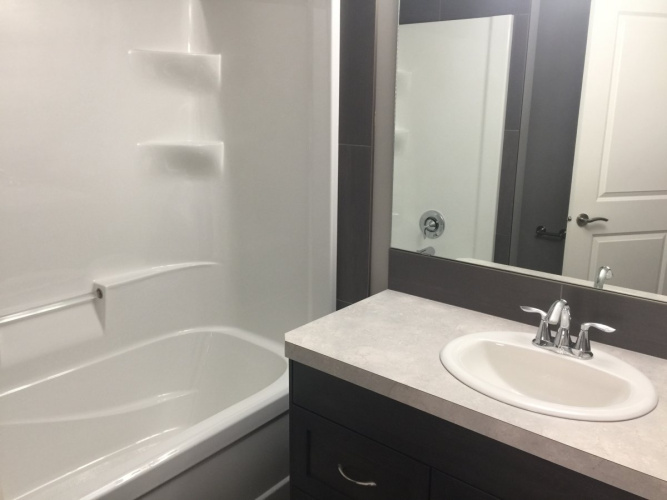 Townhouse For Rent 48 Reid Court, Sylvan Lake, 3 Bedrooms, 2.5 Bathrooms