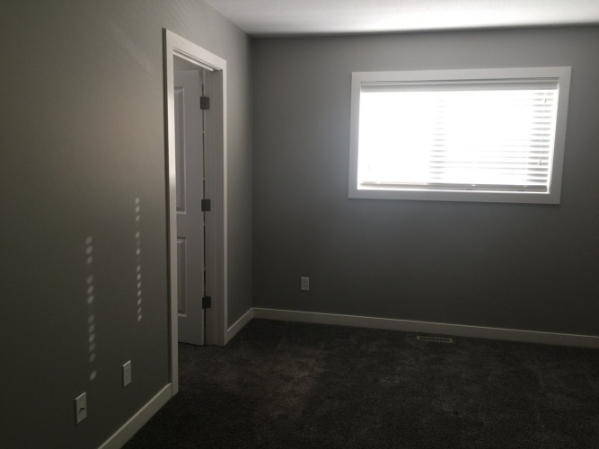 Townhouse For Rent 48 Reid Court, Sylvan Lake, 3 Bedrooms, 2.5 Bathrooms