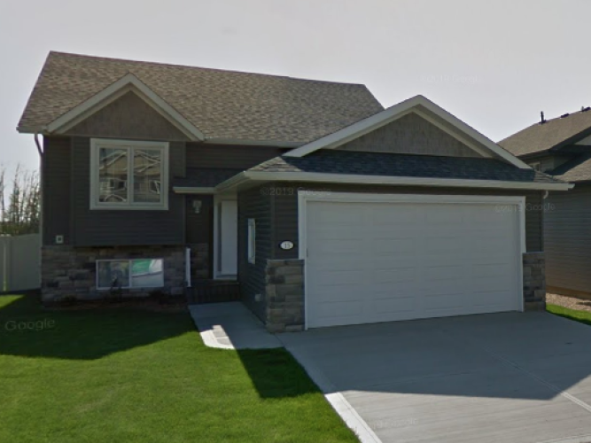 House For Rent 15A Vancouver Crescent, Red Deer, 3 Bedrooms, 2 Bathrooms