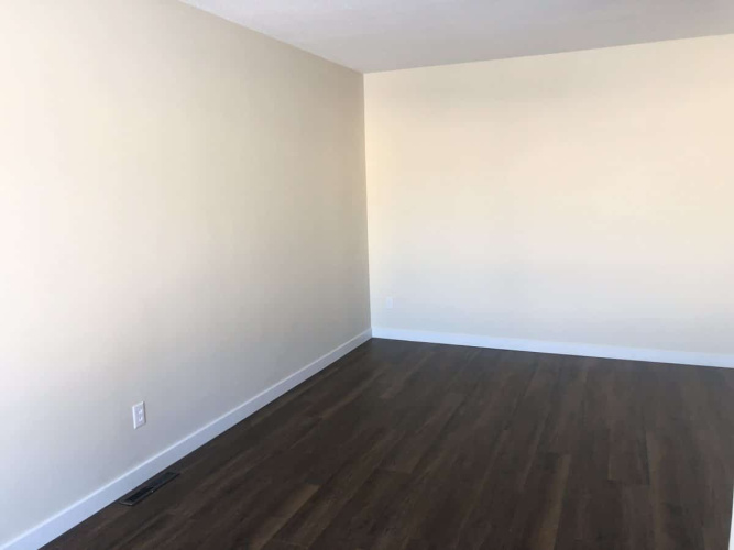 Duplex For Rent 5131 44 Street, Red Deer, 2 Bedrooms, 1 Bathroom