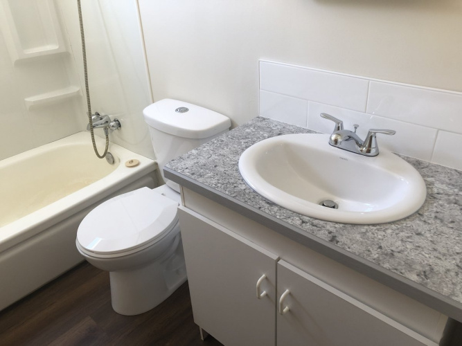 Duplex For Rent 5131 44 Street, Red Deer, 2 Bedrooms, 1 Bathroom