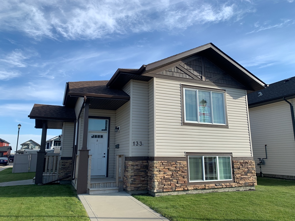 Springbrook Upper For Rent 2 Bedrooms 1 Bathroom Price 1425