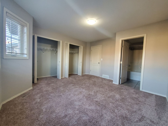 Townhouse For Rent 193 Ibbotson Close, Red Deer, 2 Bedroom, 2.5 Bathroom