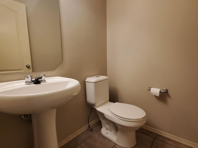 Townhouse For Rent 193 Ibbotson Close, Red Deer, 2 Bedroom, 2.5 Bathroom