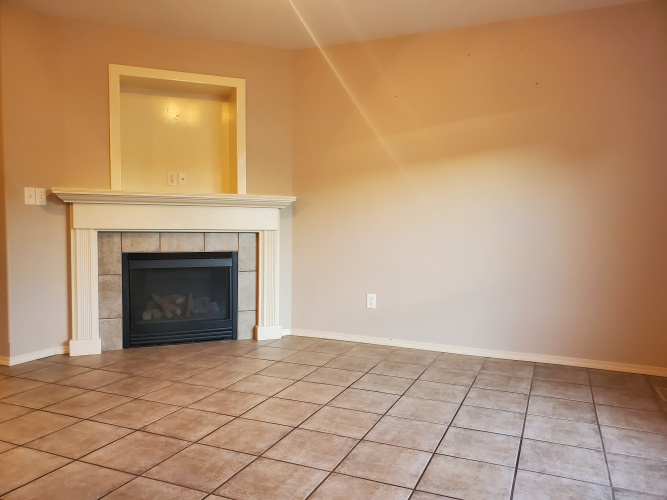 Townhouse For Rent 193 Ibbotson Close, Red Deer, 2 Bedroom, 2.5 Bathroom