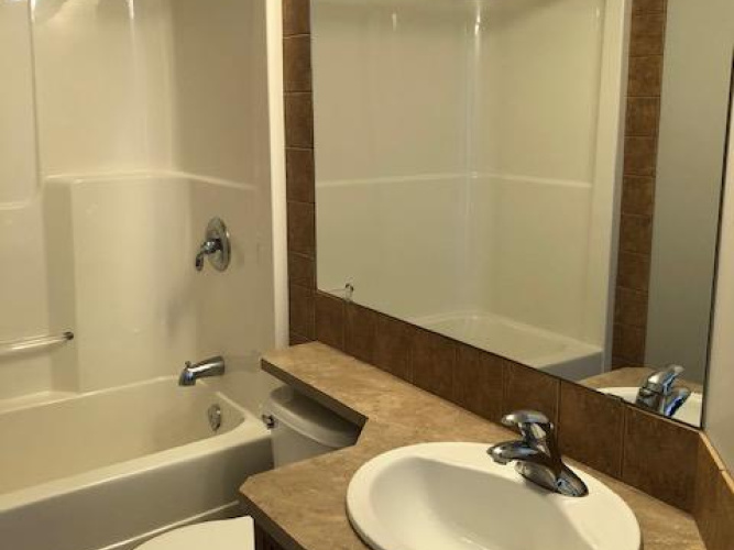 House For Rent 138 Newton Drive, Penhold, 2 Bedrooms, 1 Bathroom