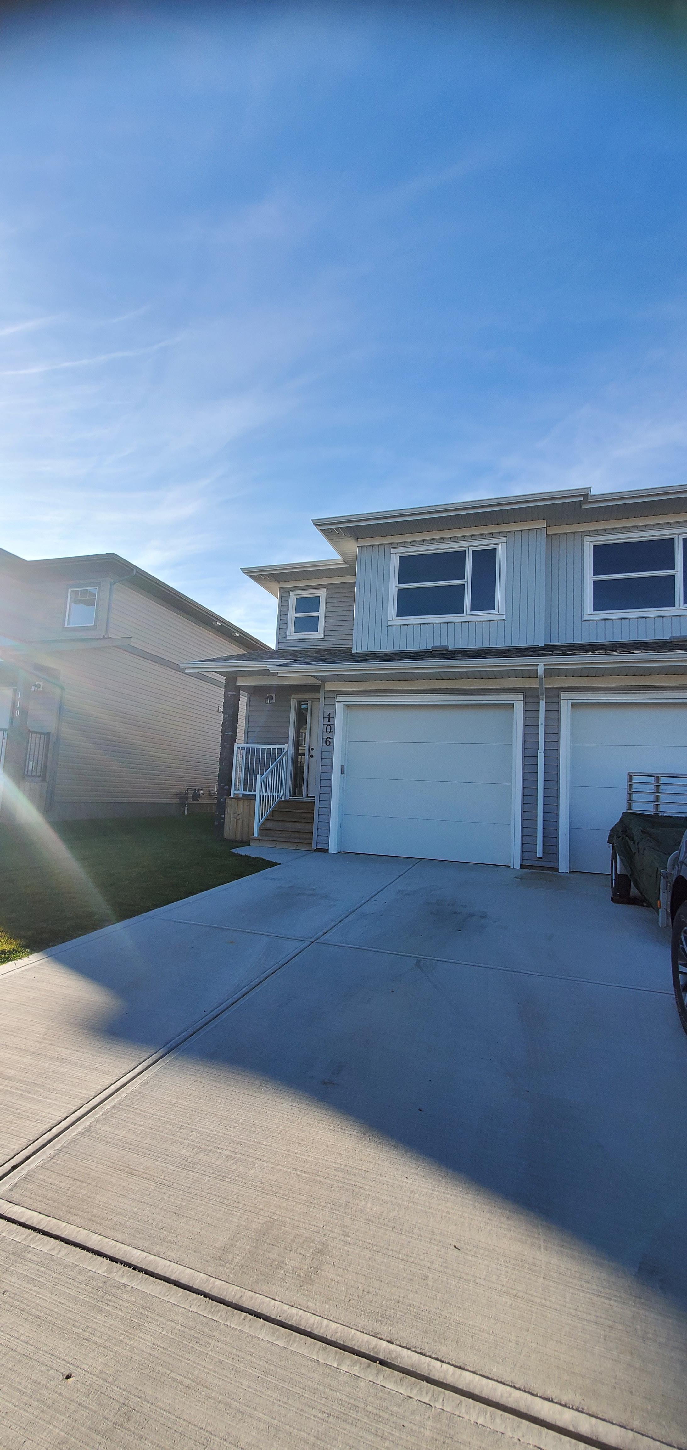 Blackfalds Townhouse For Rent 3 Bedrooms 2.5 Bathrooms Price 1650