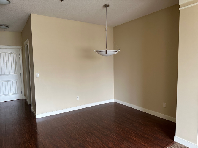 Condo For Rent 205 - 4707 50 Street, Sylvan Lake, 2 Bedroom, 2 Bathroom