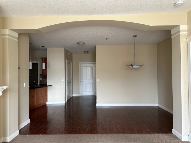 Condo For Rent 205 - 4707 50 Street, Sylvan Lake, 2 Bedroom, 2 Bathroom
