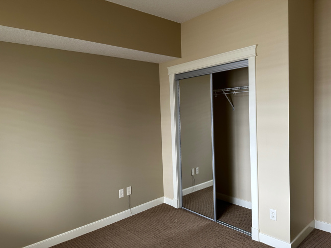 Condo For Rent 205 - 4707 50 Street, Sylvan Lake, 2 Bedroom, 2 Bathroom