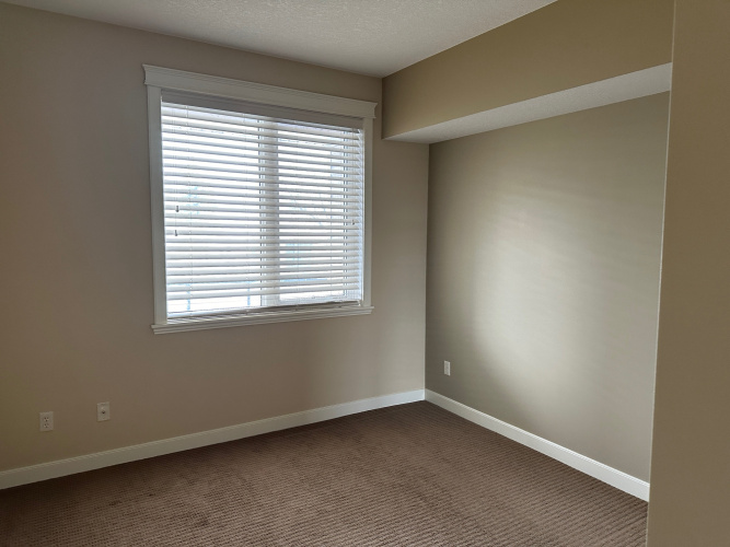 Condo For Rent 205 - 4707 50 Street, Sylvan Lake, 2 Bedroom, 2 Bathroom