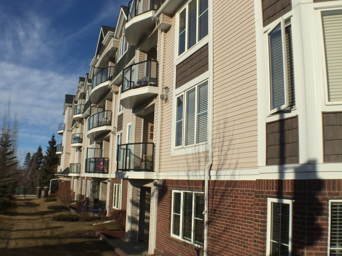 Condo For Rent 205 - 4707 50 Street, Sylvan Lake, 2 Bedroom, 2 Bathroom
