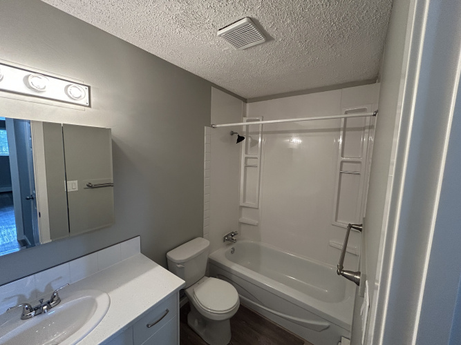 Apartment For Rent 305 - 3905 56 Avenue, Red Deer, 1 Bedroom, 1 Bathroom