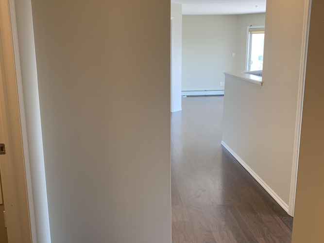 Condo For Rent 213 - 3 Broadway Rise, Sylvan Lake, 2 Bedrooms, 2 Bathrooms