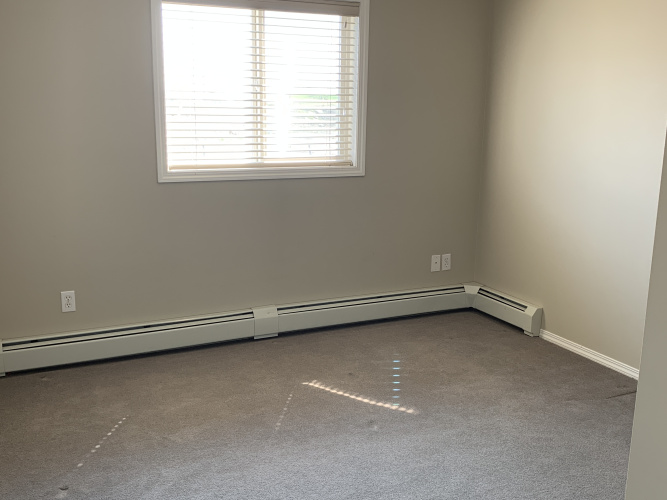 Condo For Rent 213 - 3 Broadway Rise, Sylvan Lake, 2 Bedrooms, 2 Bathrooms