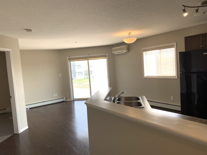 Condo For Rent 213 - 3 Broadway Rise, Sylvan Lake, 2 Bedrooms, 2 Bathrooms