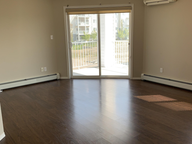 Condo For Rent 213 - 3 Broadway Rise, Sylvan Lake, 2 Bedrooms, 2 Bathrooms