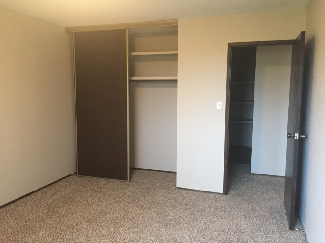 Apartment For Rent 303 - 131 Northey Avenue, Red Deer, 1 Bedroom, 1 Bathroom