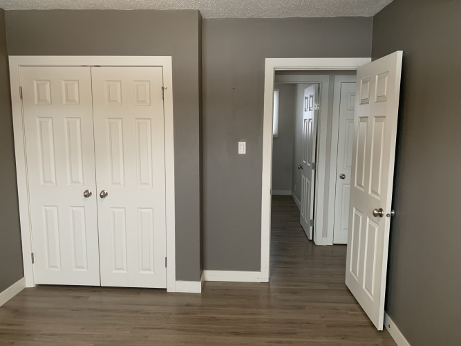 Upper For Rent Main, 3721 45 Street, Red Deer, 3 Bedrooms, 1 Bathroom